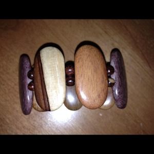 ** REDUCED ** Bracelet made of wood
