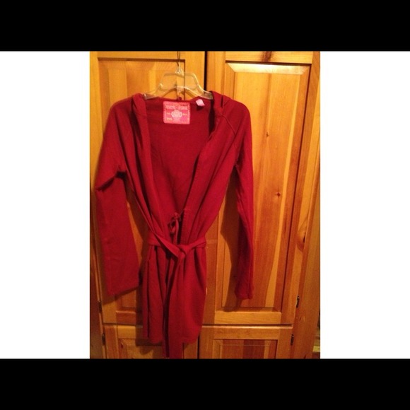 **Sold**Victoria secret pink robe size xs/s