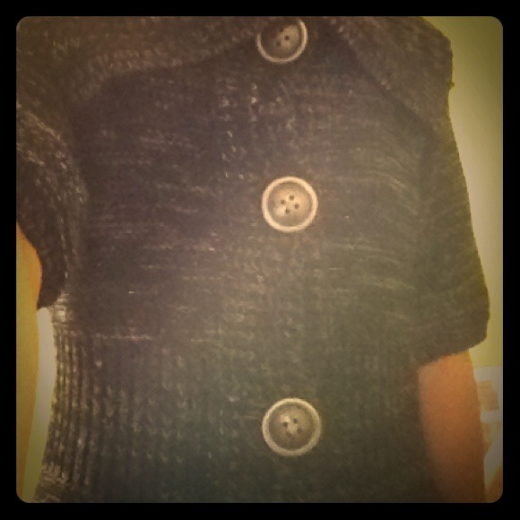 Black short sleeve sweater