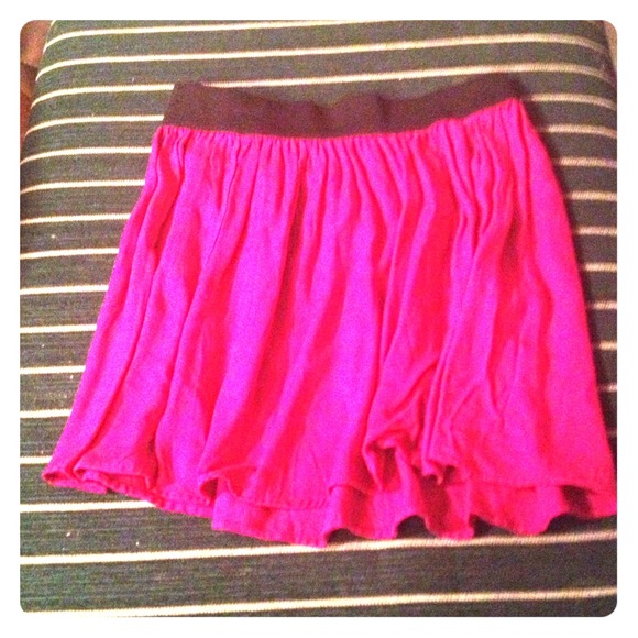 Dark pink waist high skirt - Picture 1 of 2