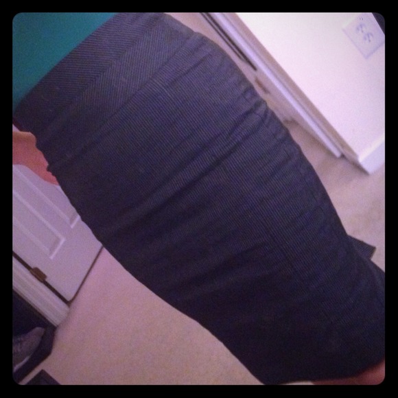 ❌SOLD IN BUNDLE❌High Waisted Pinstriped Skirt