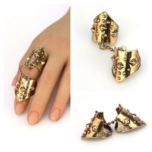 Ring with beaded chain