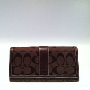 ❗SOLD Coach Wallet❗