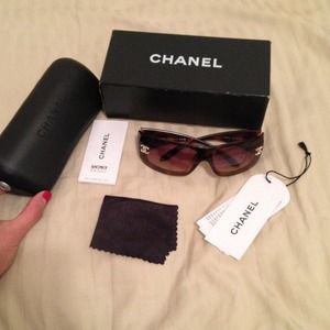 CHANEL Accessories - ⚡️FLASH SALE⚡️ Auth. CHANEL sunnies CHANEL Accessories - ⚡️FLASH SALE⚡️ Auth. CHANEL sunnies
