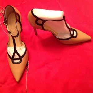 Ivanka Trump pumps. Tan with dark brown trim