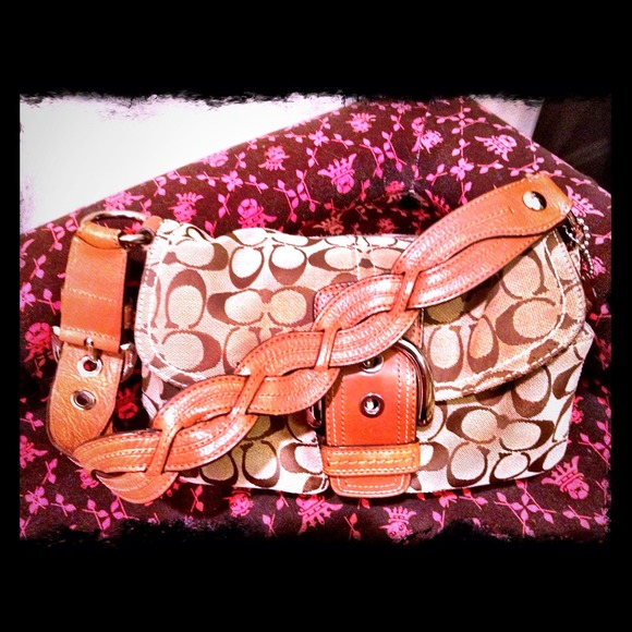 Coach handbag - Picture 1 of 3