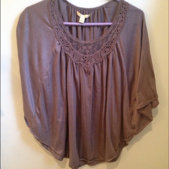 Grey slowly shirt with lace detail neckline