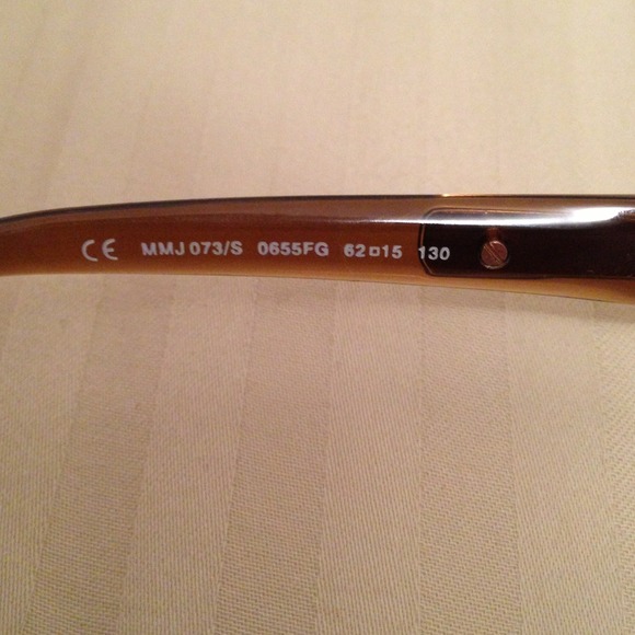 ❌ SALE❌ NEW 100% auth Marc Jacob sunnies - Picture 3 of 3