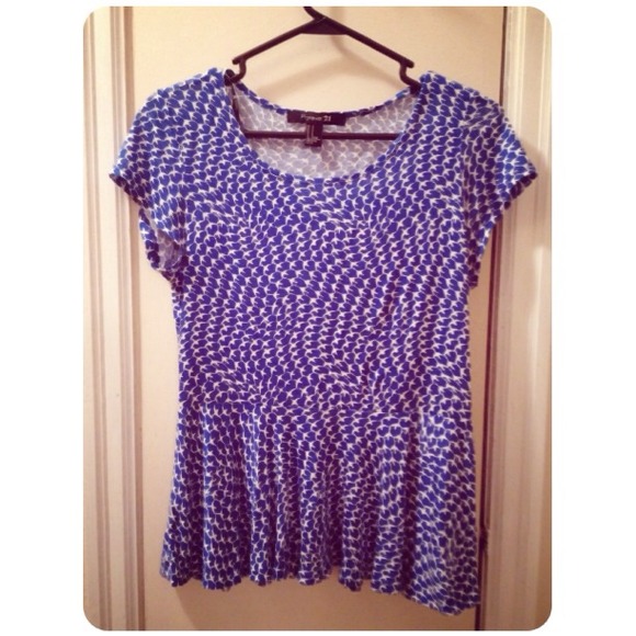 **TRADED**Bird pattern peplum top
