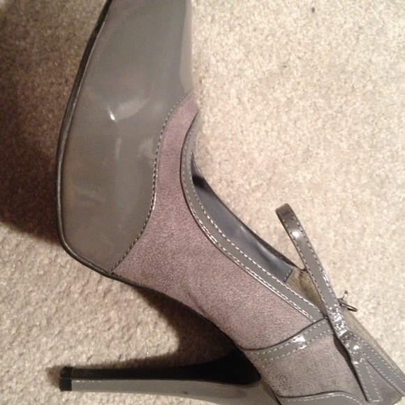 Shoe