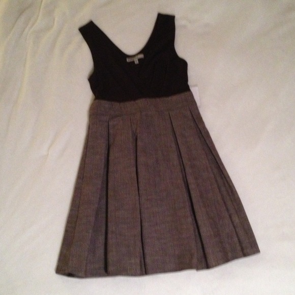 Bailey Blue Dresses & Skirts - 🚫DONATED🚫Classic Brown Dress