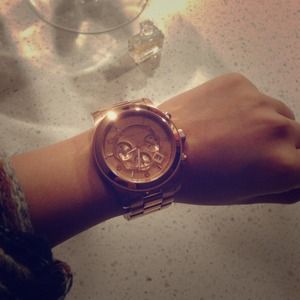 Michael Kors rose gold runway oversized watch