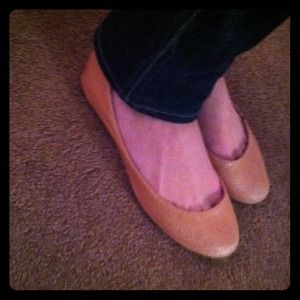 Steve Madden tan flats