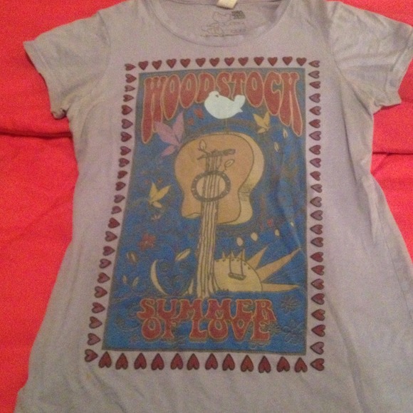 🔴Hold for arieswoman🔴purple Woodstock tee - Picture 1 of 1