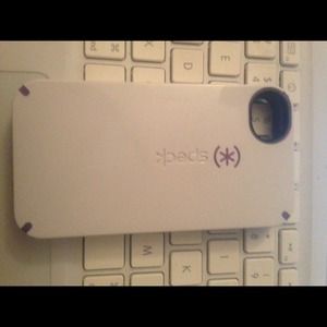 iPhone 4 and 4s candy shell speck case