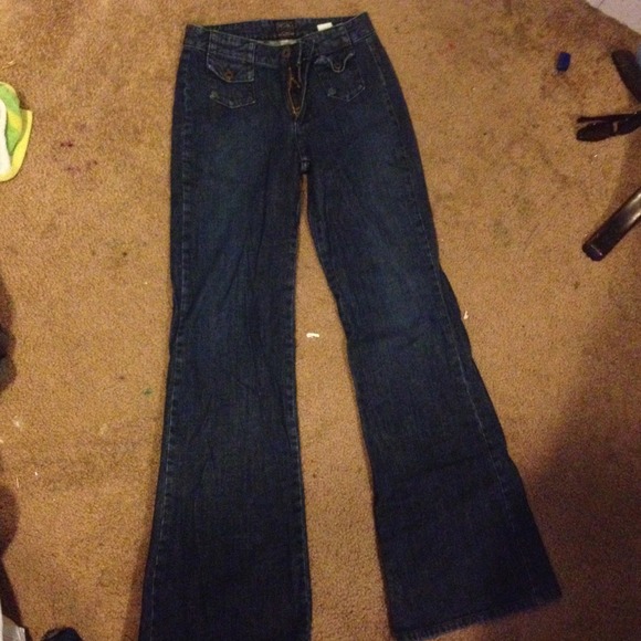 lucky brand bell bottoms