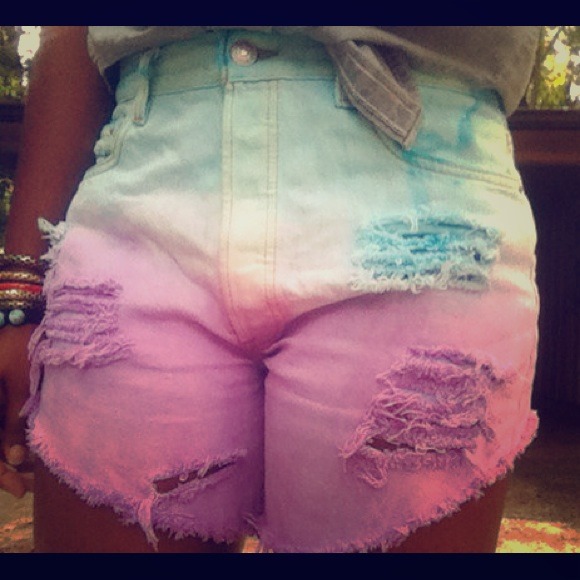 **SOLD in Bundle" Ombré Distressed Levis