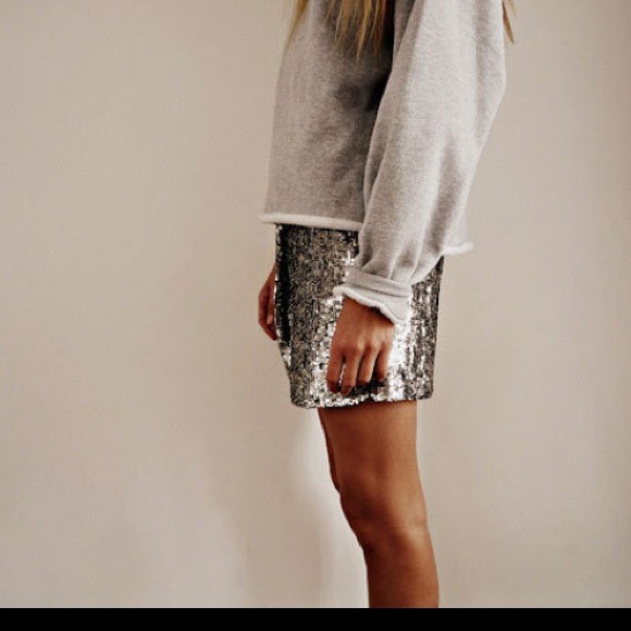 For @ksells85 ⬇Jill Stewart Sequin Wrap Skirt