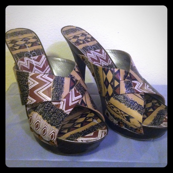 Jessica Simpson 'candies' heels