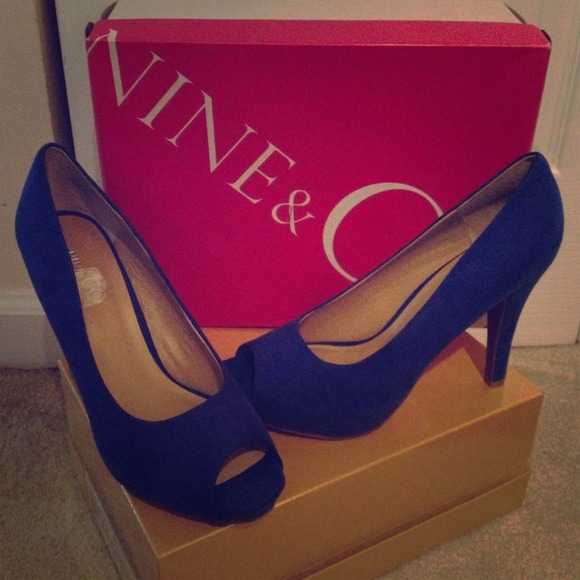 Nine West Shoes - Blue heels in brand new condition!