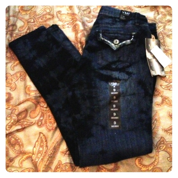 ✂✂Ymi size 9 skinny jeans!