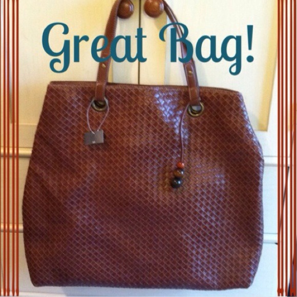 Handbags - Large Woven Tote sized Handbag