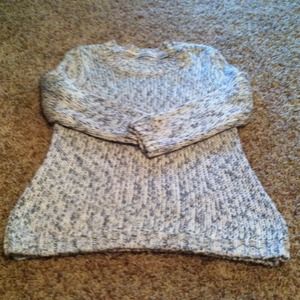 🔴Sold 🔴Sweater bundled for @saupont