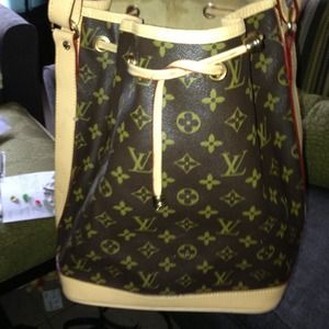 More pic of a previously listed LV Handbag.