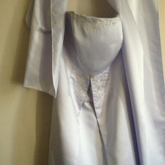 Light purple dress only worn once . - Picture 1 of 4