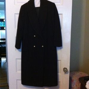 Evan-Picone long double breasted brown coat.