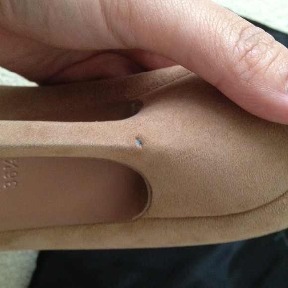 🚫sold🚫Yves Saint Laurent nude/tan Trib too - Picture 4 of 4