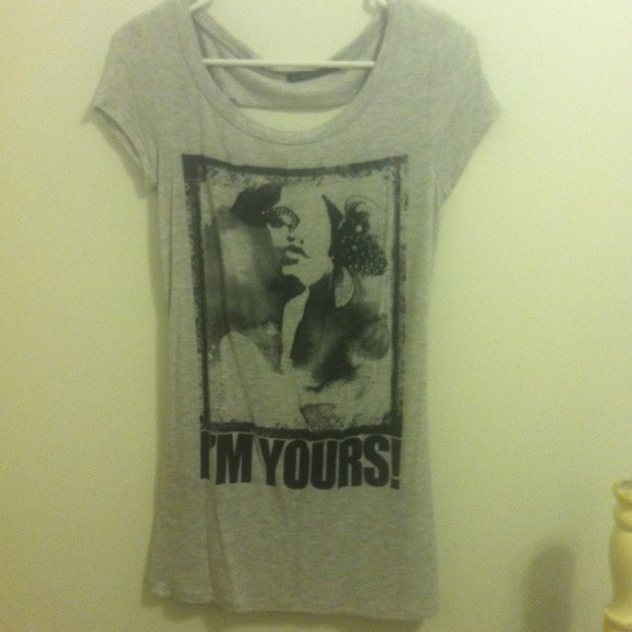 Long grey I'm yours print shirt