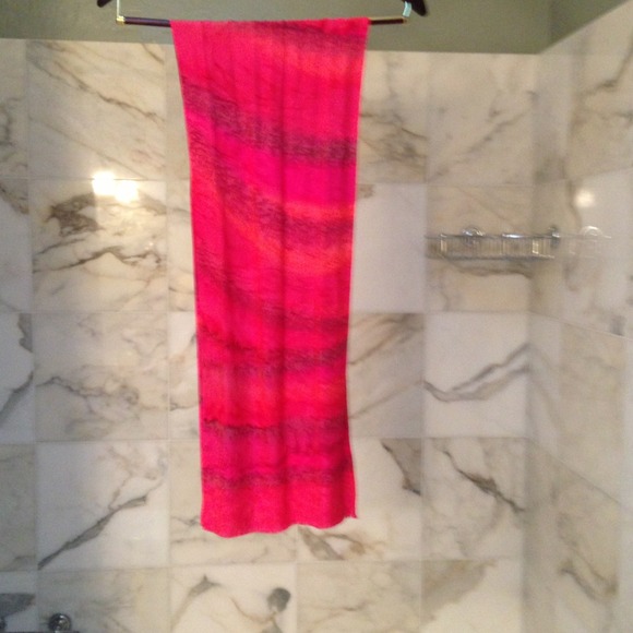 ** REDUCED ** Red/pink handpainted scarf