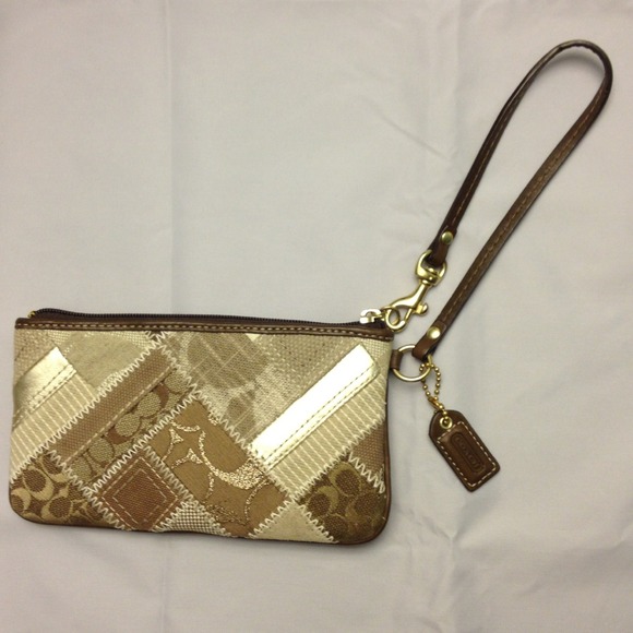 Reserved. Bundle for amr2959. Authentic Coach