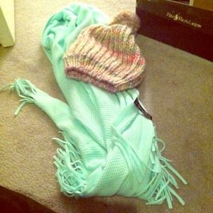 Scarf & beanie