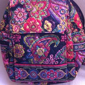 🎉SOLD🎉 Vera Bradley Symphony in Hue Backpack