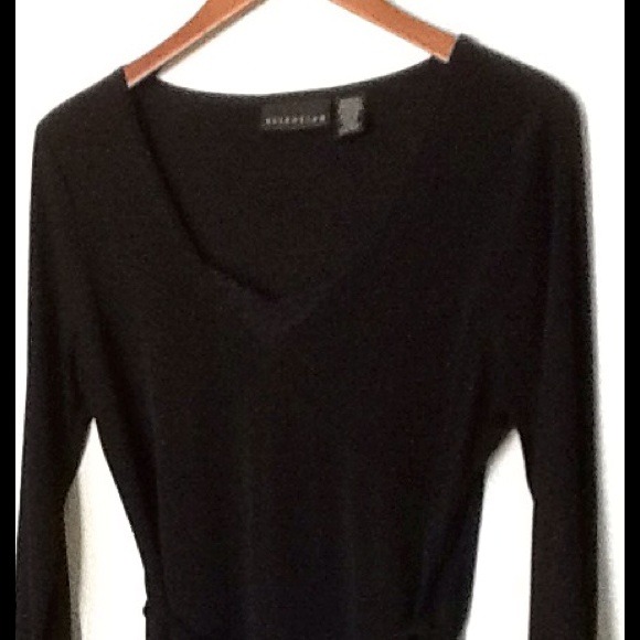 SALE!🎶!ATTENTION BLACK DRESS🎶 - Picture 2 of 4