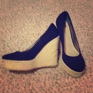 Reserved !!!! Women wedges size 10