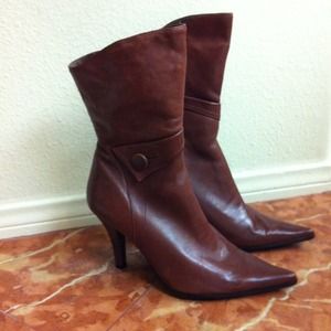 Reduced Brand new soft leather boots with fur