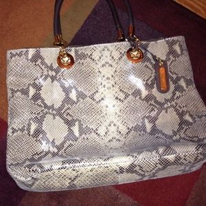 $10 off- Cynthia Rowley Snakeskin Leather