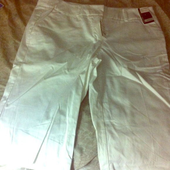 New York and company Capri pants