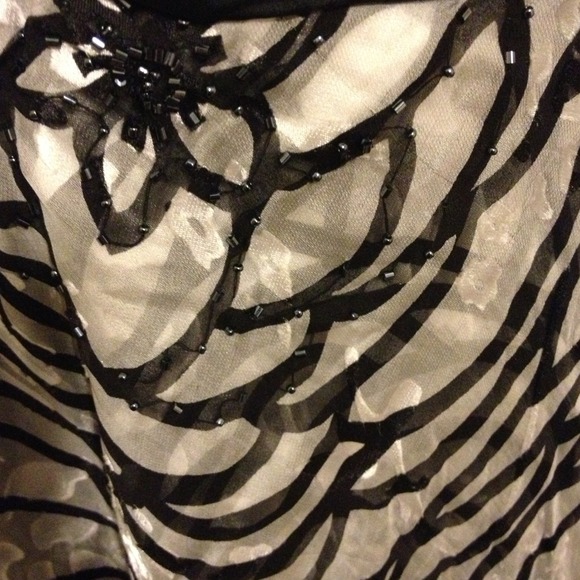 European evening gown - Picture 3 of 4