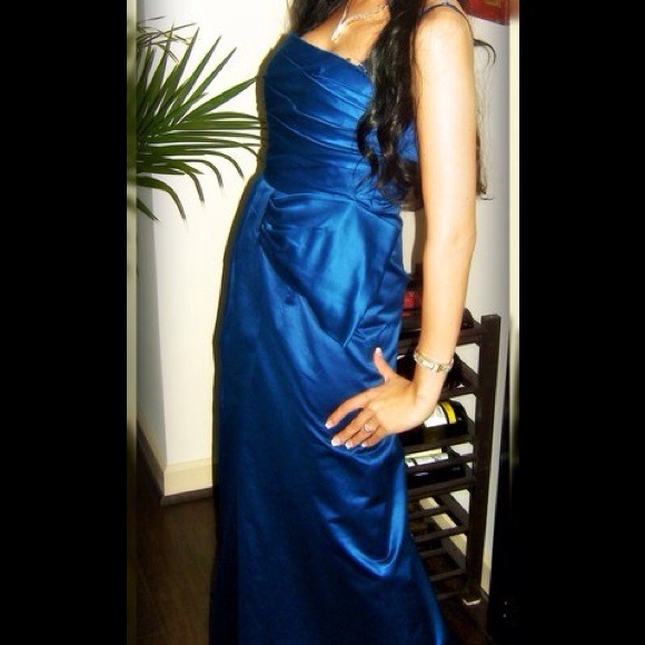 BCBGMAXAZRIA evening gown