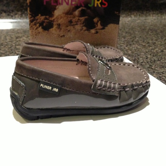 Shoes - Picture 2 of 3