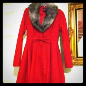 Bebe coat! Brand new with tag. Never been worn.