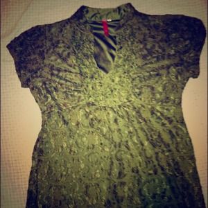 Gorgeous forest green lace top!
