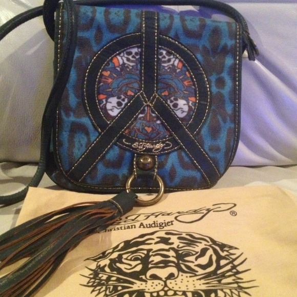 Ed Hardy Handbags - 💥 Authentic Ed Hardy shoulder or cross body bag