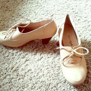 Nude shoes