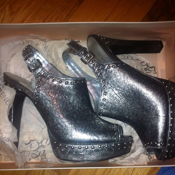 BcBg shoes.. Reduced 50 dollars
