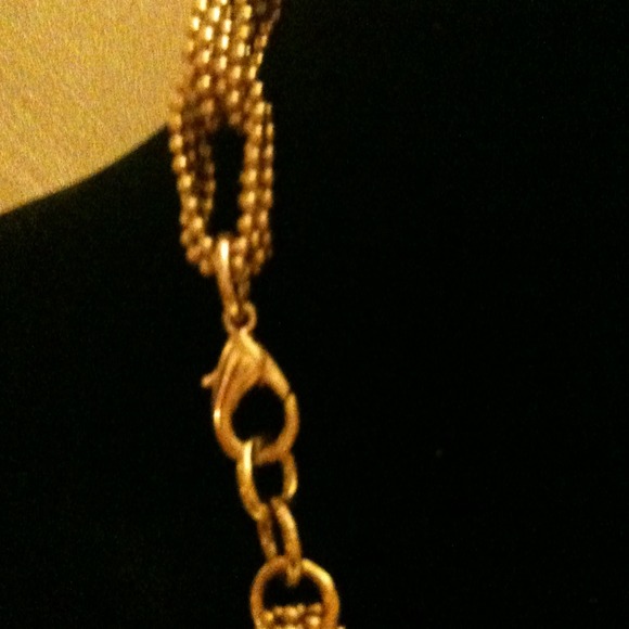 Sold..bundle@ yas🌞Gold necklace - Picture 2 of 2